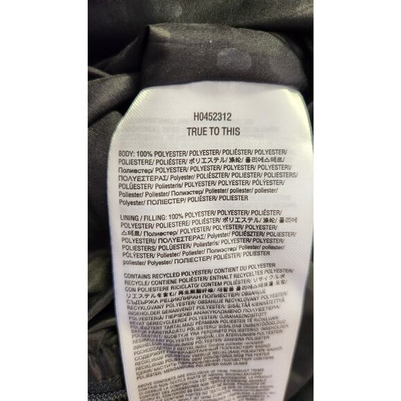 Volcom Bolts Like NEW Black 10K Snowboard Ski Winter Jacket Women Size XS - Picture 14 of 14